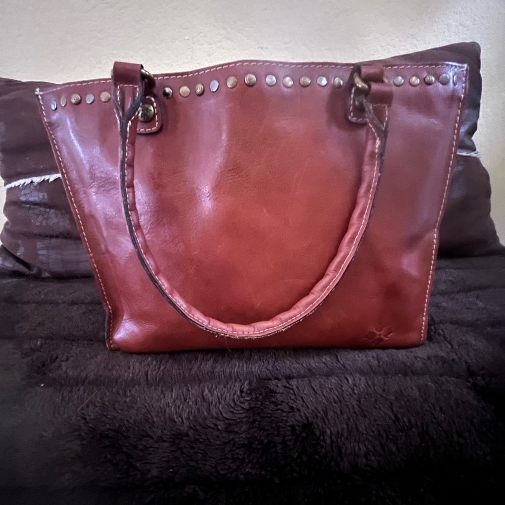 Patricia Nash Studded Brown Leather Tote Bag in excellent condition🌺🌺